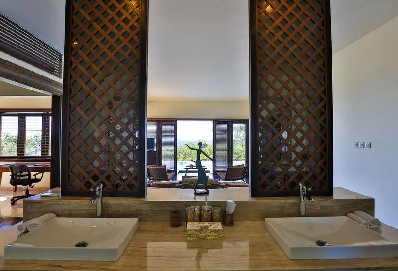 Awanti Villa