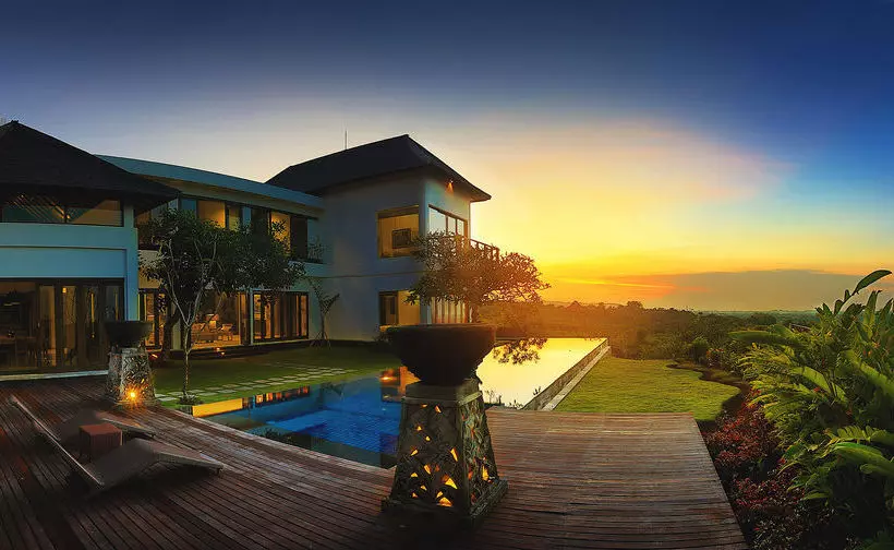 Awanti Villa