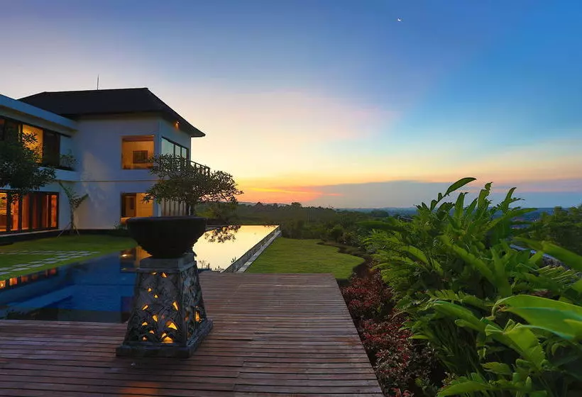 Awanti Villa