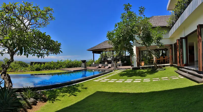 Awanti Villa
