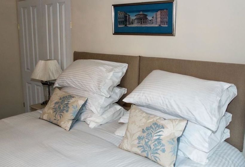 Bed and Breakfast Amberley Cottage