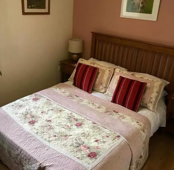 צימר Culloden Farmhouse