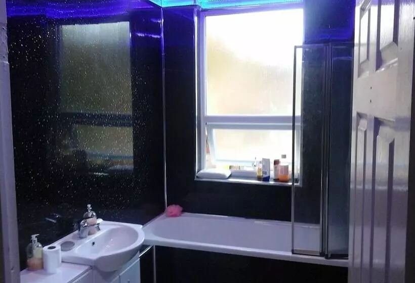 تختخواب و صبحانه Heavenly Nights Guest House