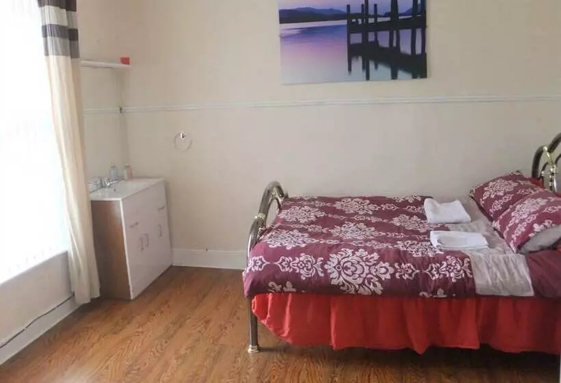 تختخواب و صبحانه Heavenly Nights Guest House