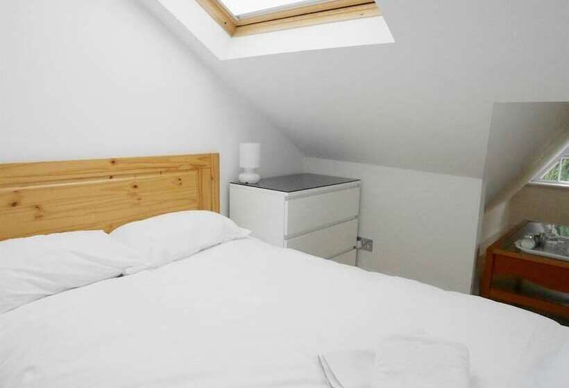 تختخواب و صبحانه Kew Studios And Rooms