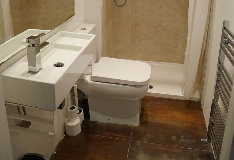 تختخواب و صبحانه Kew Studios And Rooms