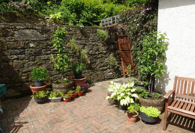 ベッドアンドブレックファースト Lochearn House