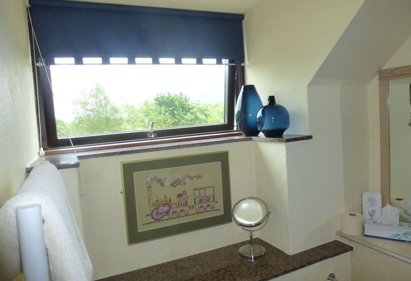 ベッドアンドブレックファースト Lochearn House