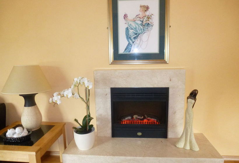 ベッドアンドブレックファースト Lochearn House