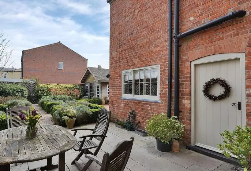 Bed and Breakfast The Hollies