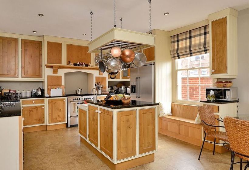 Bed and Breakfast The Hollies