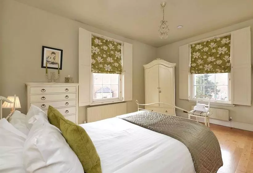 Bed and Breakfast The Hollies