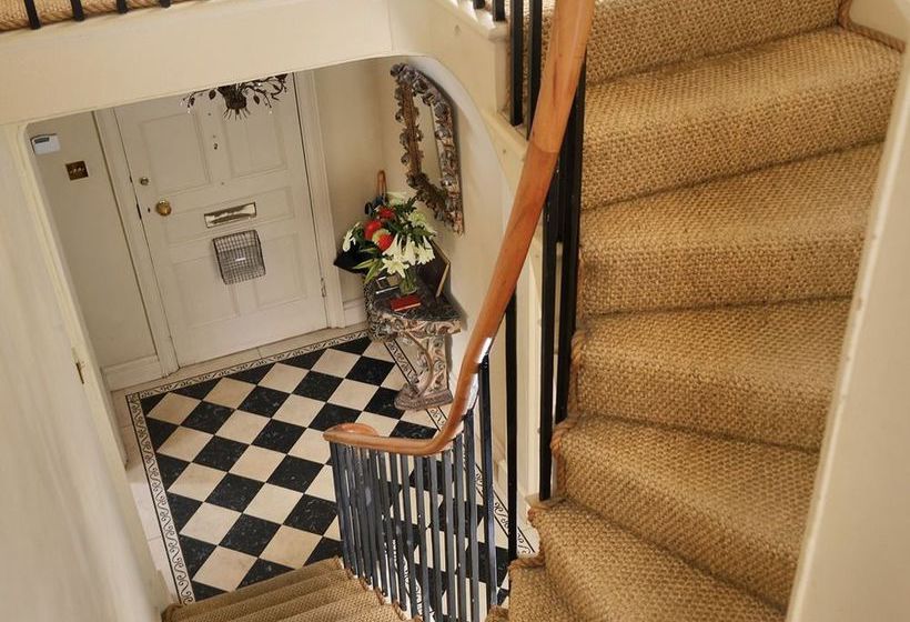 Bed and Breakfast The Hollies