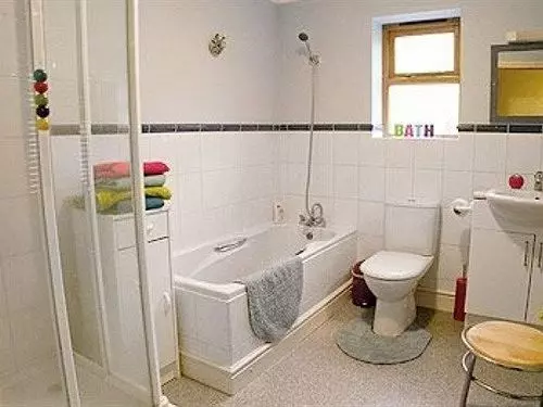 Bronhaul Farm Cottages