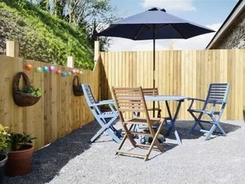 Bronhaul Farm Cottages