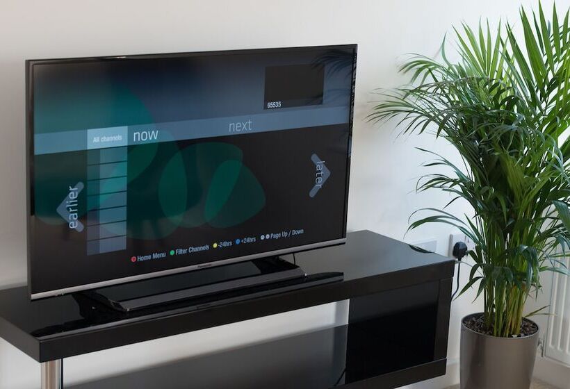 Cambridge Orchard Apartments   2 Double Bedrooms