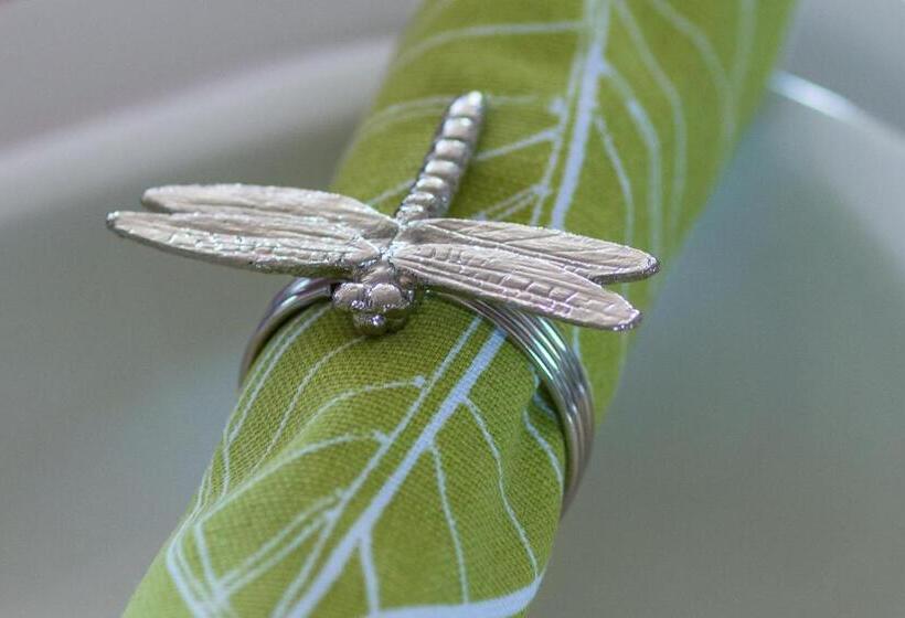 Cambridge Orchard Apartments   2 Double Bedrooms