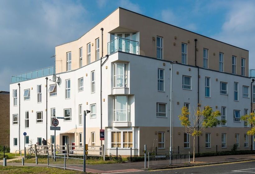 Cambridge Orchard Apartments   2 Double Bedrooms