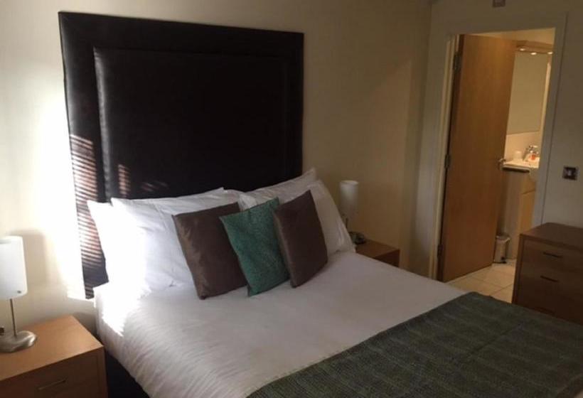 Cliddesden Place By House Of Fisher