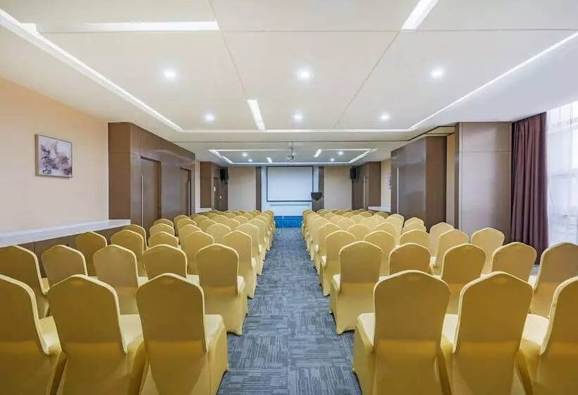 Hotel Holiday Inn Express Baoji City Centre, An Ihg