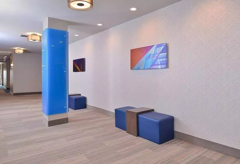 Отель Holiday Inn Express & Suites Houston E   Pasadena By Ihg