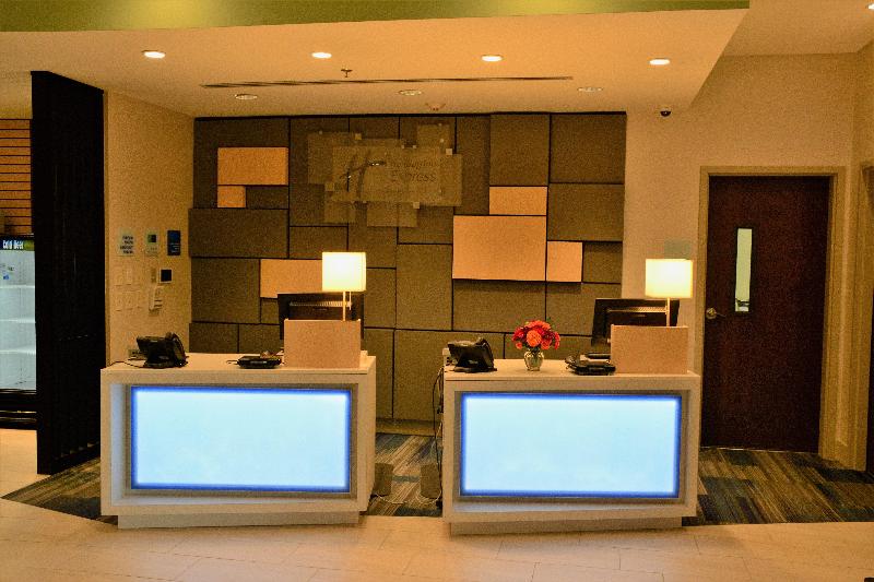ホテル Holiday Inn Express & Suites Lexington Park California, An Ihg