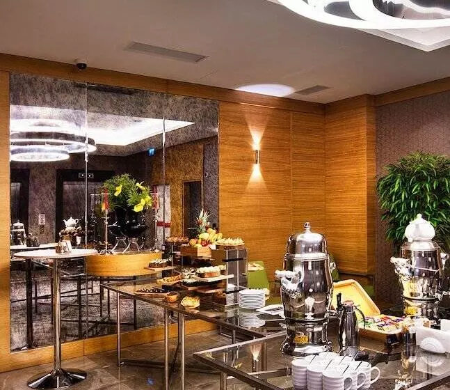 酒店 Holiday Inn Istanbul   Kadikoy, An Ihg