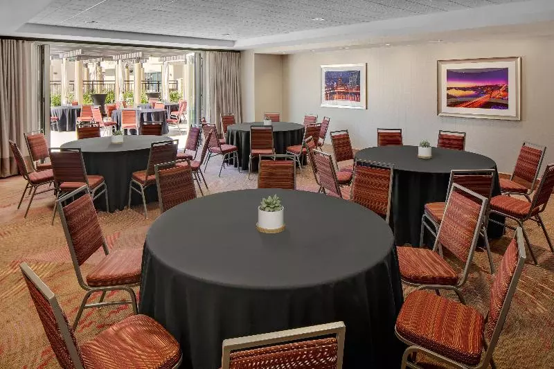 ホテル Indigo Austin Downtown University, An Ihg