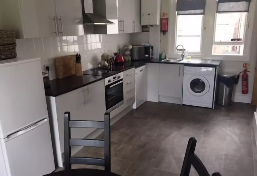 בית מלון כפרי Old Churches House