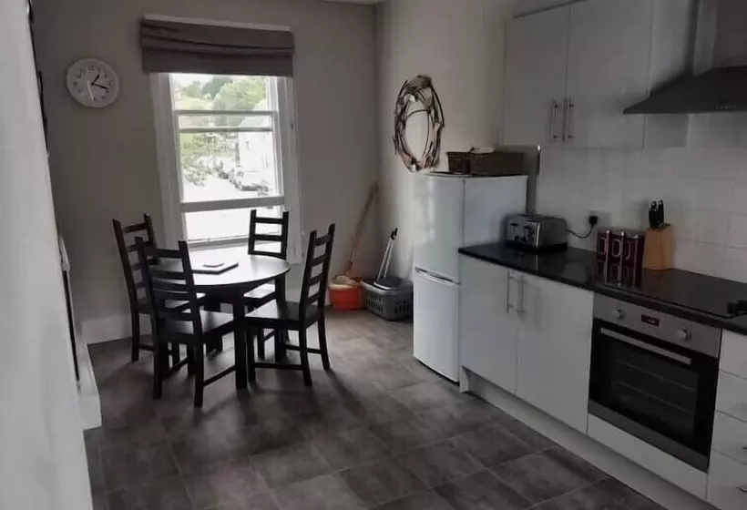 בית מלון כפרי Old Churches House