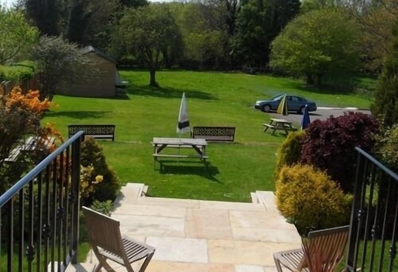 فندق Old Oak Tree