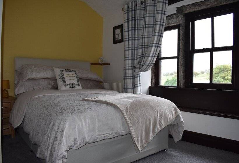 فندق Old Silent Inn