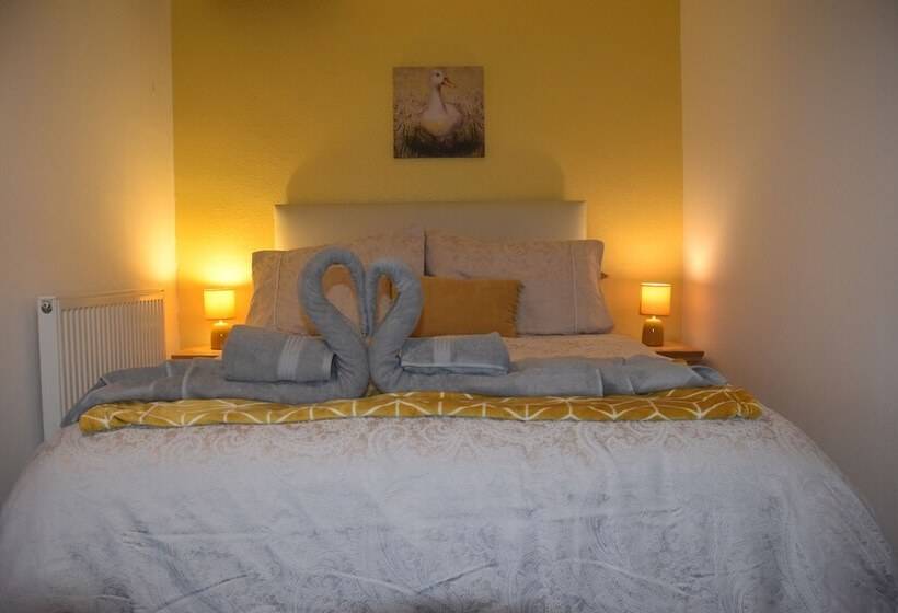 فندق Old Silent Inn