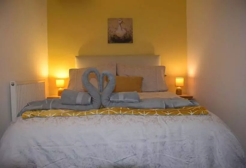 فندق Old Silent Inn