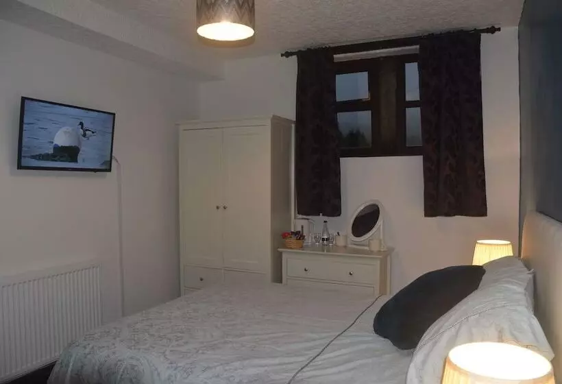 فندق Old Silent Inn