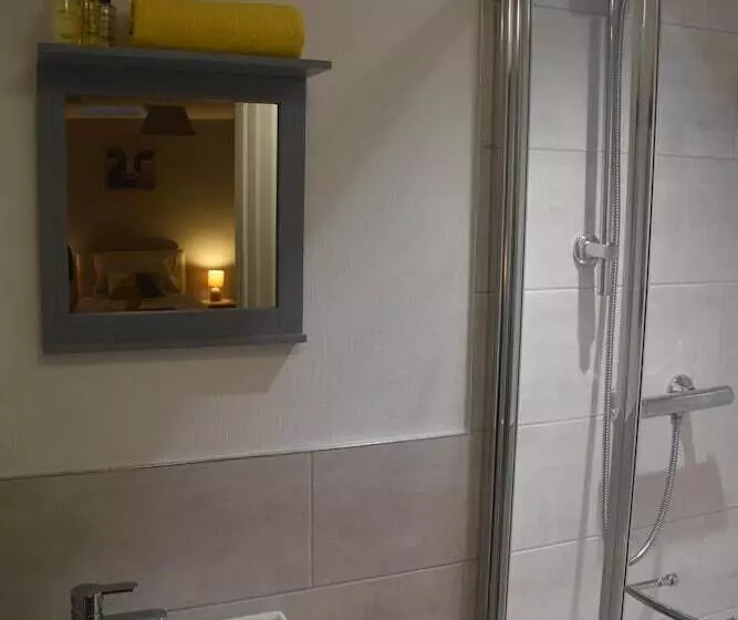 فندق Old Silent Inn