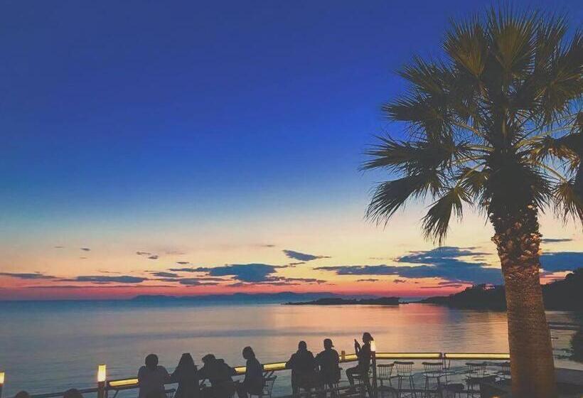 ホテル Pheia, Vriniotis Resorts