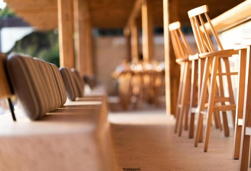 ホテル Pheia, Vriniotis Resorts