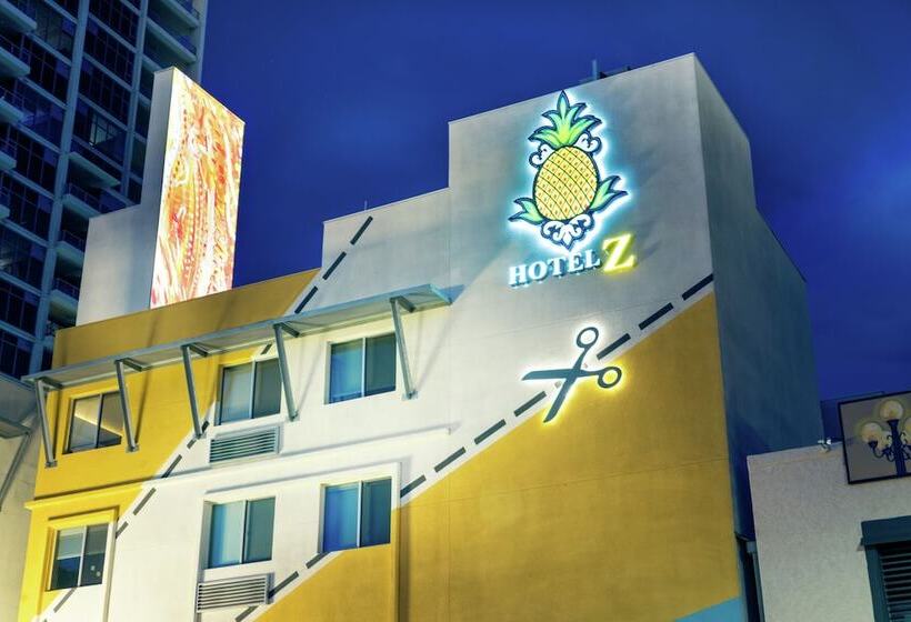 Staypineapple, Hotel Z, Gaslamp San Diego