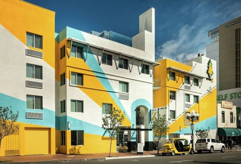 Staypineapple, Hotel Z, Gaslamp San Diego