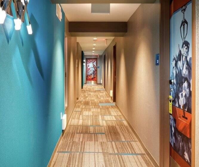 Staypineapple, Hotel Z, Gaslamp San Diego