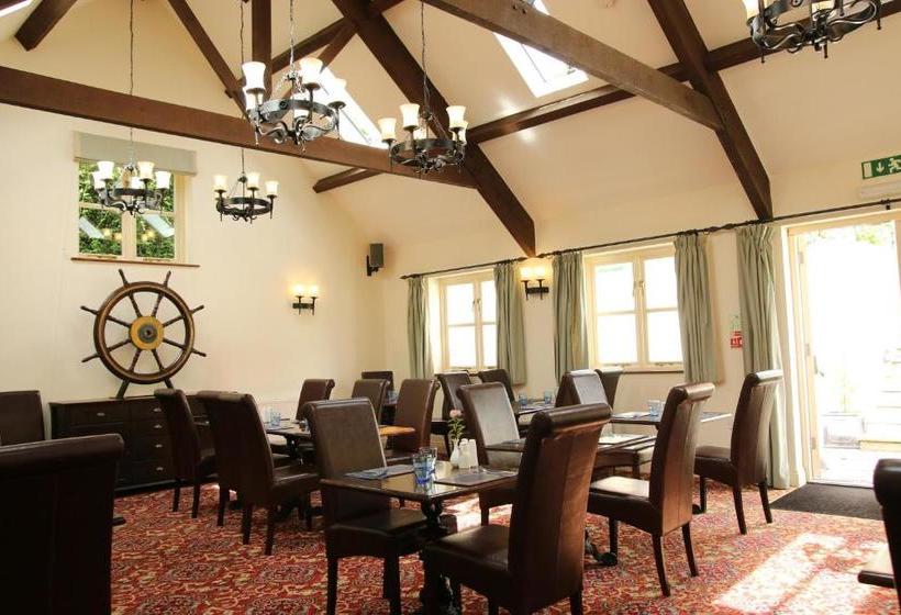 فندق The Ancient Mariner