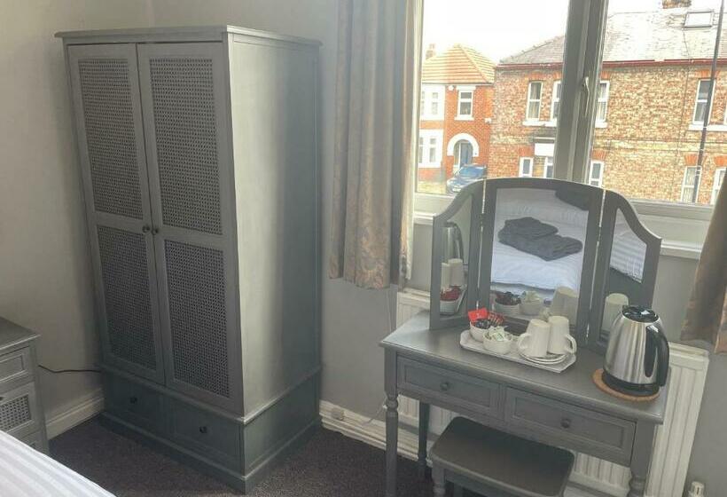 Hotel The Nags Head York