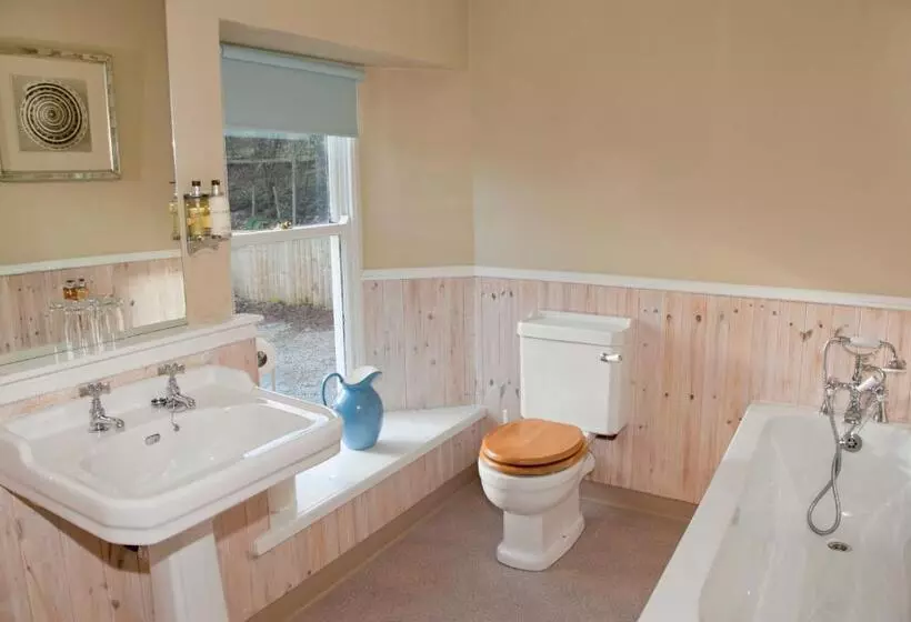 酒店 The Punch Bowl Inn