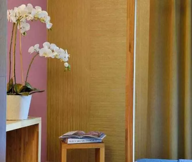 Logis Hotel Le Lonca