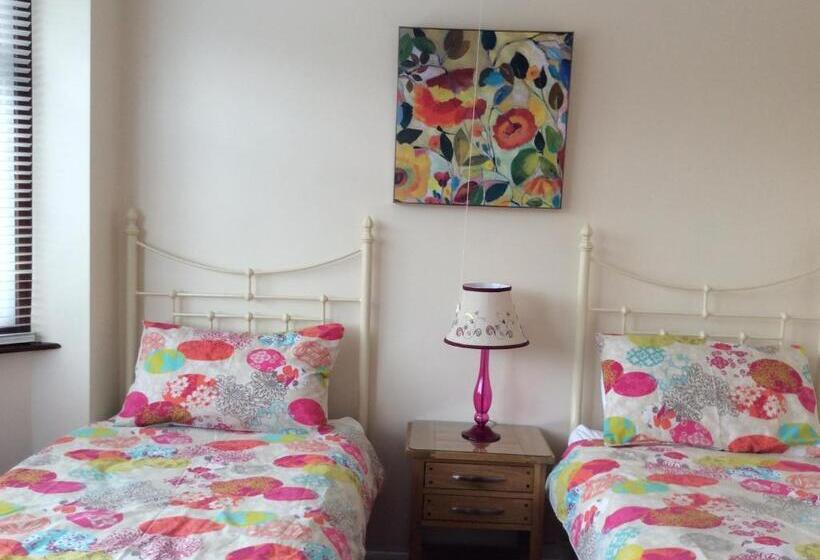 بنسيون Ivy House