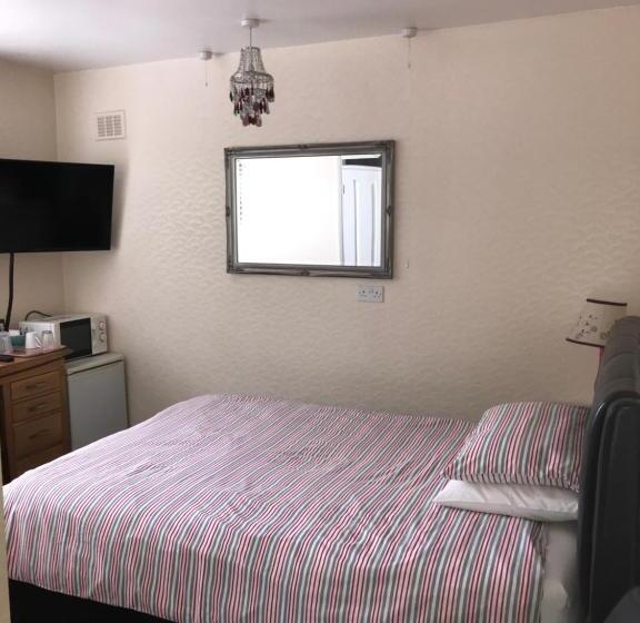 بنسيون Ivy House