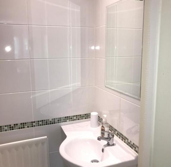 بنسيون Ivy House