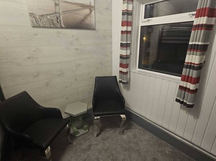 פנסיון Kings Boutique