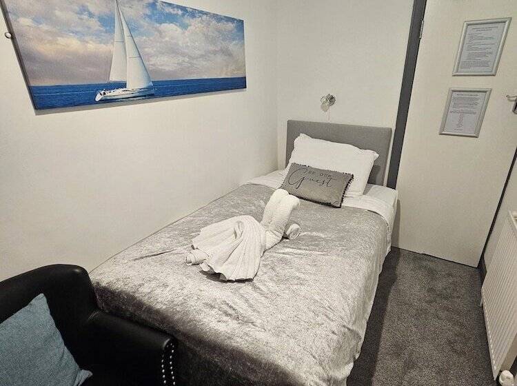 פנסיון Kings Boutique